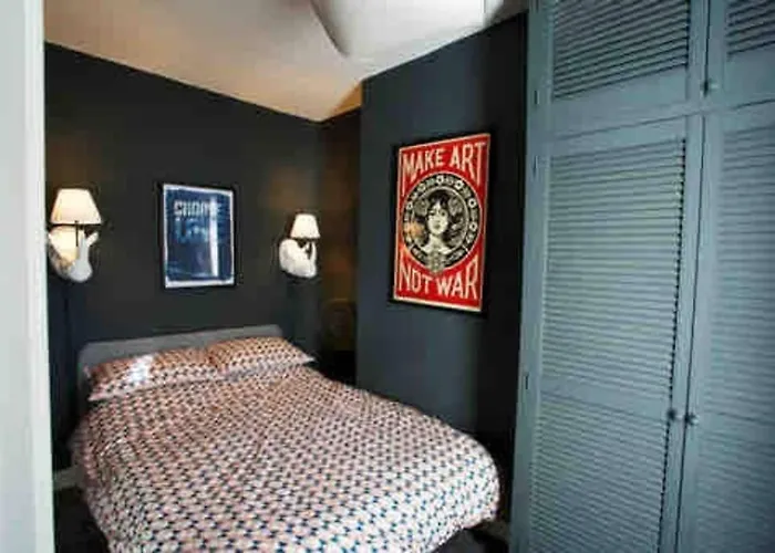 Chester/Hoole Contemporary Home. Sleeps 6 +Netflix