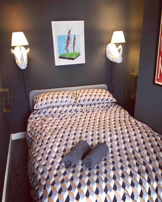 Chester/hoole Contemporary Home. Sleeps 6 +netflix Holiday home